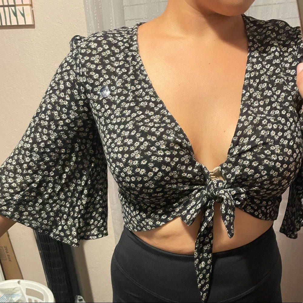 Tie crop top